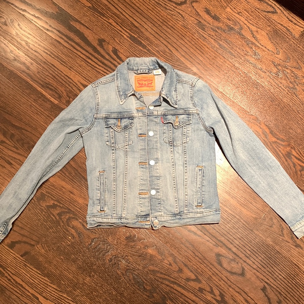 Levi Straus classic trucker denim jean jacket Women’s size S